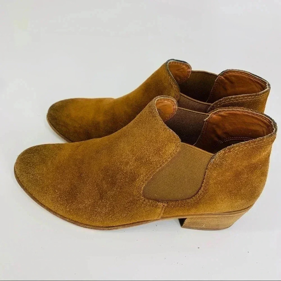 BP Tripp suede ankle booties - Picture 4 of 8